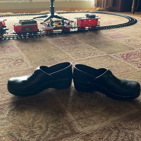 Dansko Clogs - Picture 4 of 12